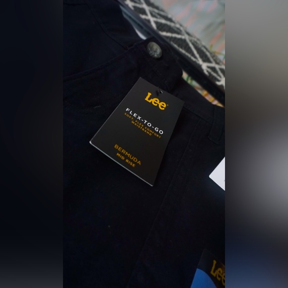 SOLD ALREADY!!LEE BLACK BERMUDA NEW - Picture 4 of 10